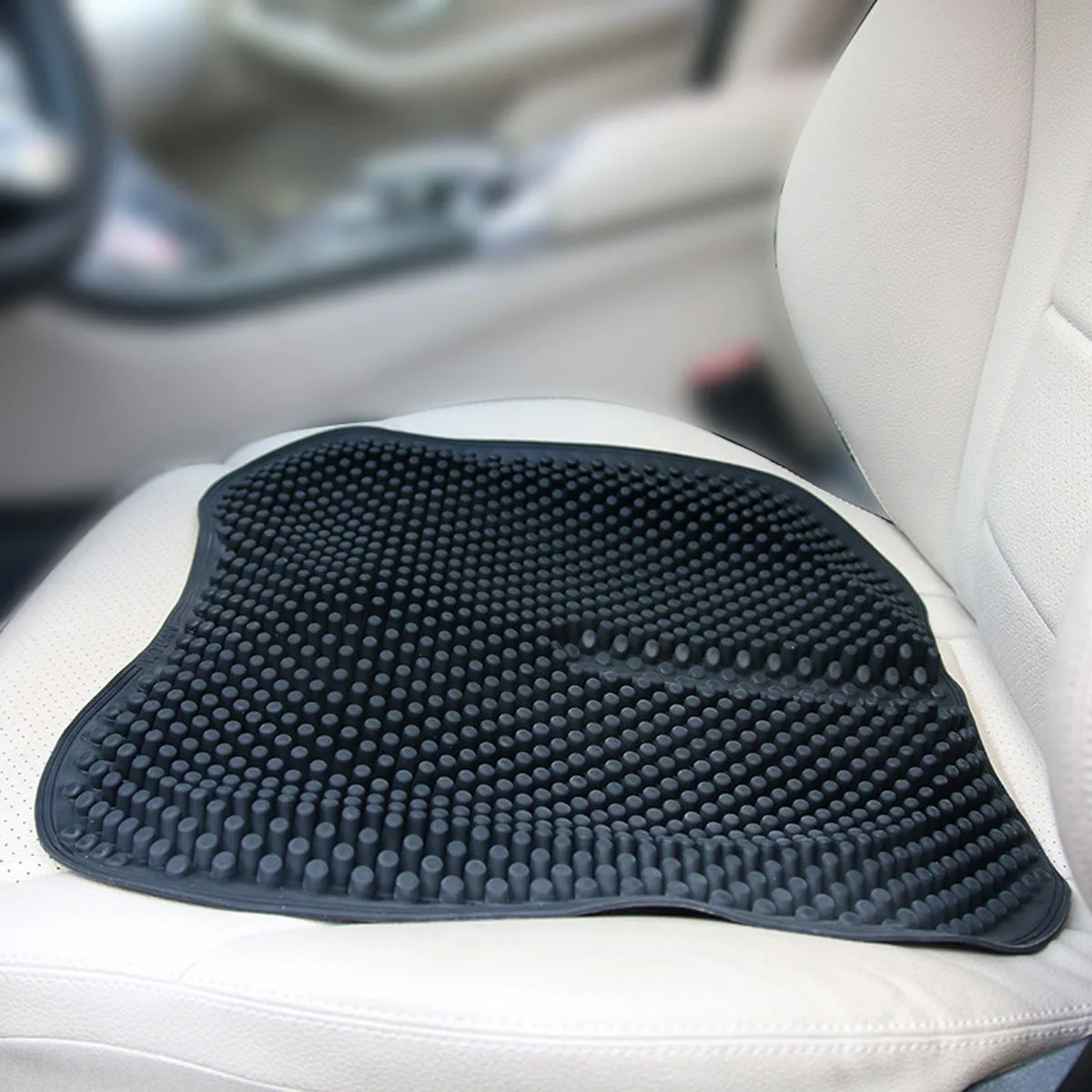 

Silicone Seat Cushion Breathable Non-Slip Massage Pad For Car Office Cushion Massage Chair Wheelchair Black