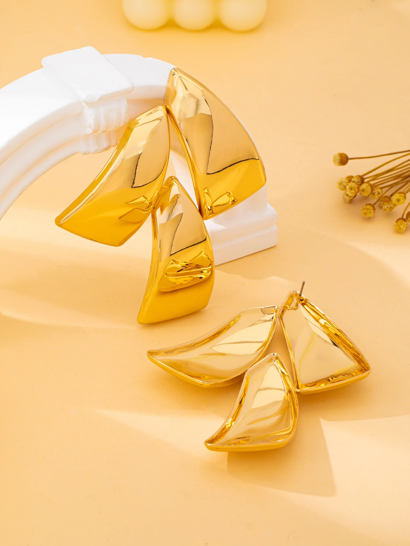 Shiny Polished Three-Layer Trapezoidal Gold Dangle Earrings for Women, Geometric Multi-Piece Splicing Earrings, Minimalist Trendy Party Statement Jewelry
