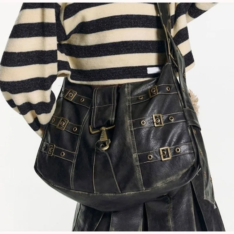 Vintage Large Capacity Shoulder Bag Heavy Metal Punk Style Vintage Crossbody Bag 2024 New Wide Shoulder Strap Tote Bag Cool Gift