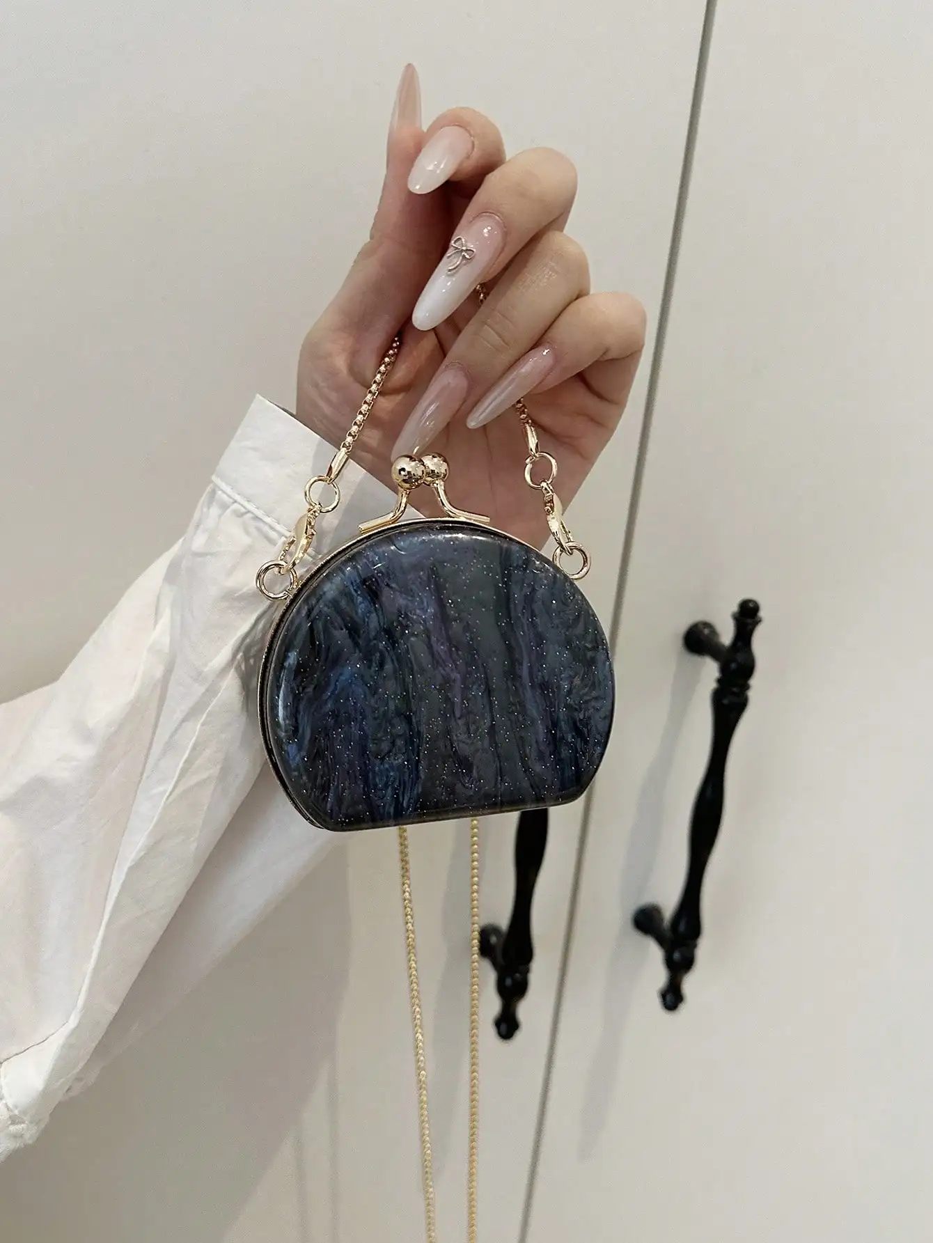 

Mini Lipstick Shape Metallic Chain Crossbody Bag Unique Earphone Pouch Teen Accessory