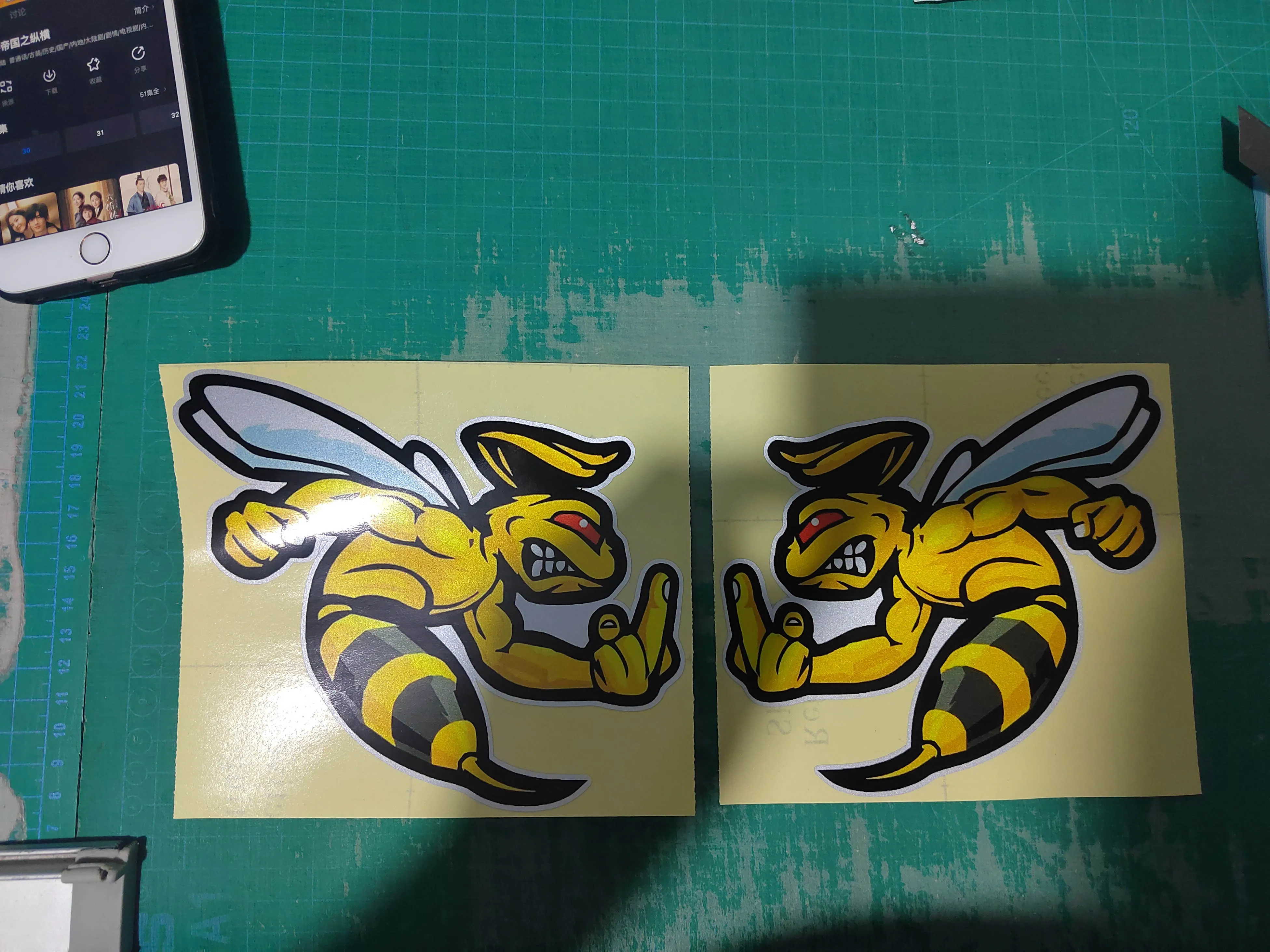 

LYKX Забавный самоклеящийся цветок Angry Wasp Bumblebee автомобильная наклейка водостойкое украшение на заднее окно бампера ПВХ наклейка