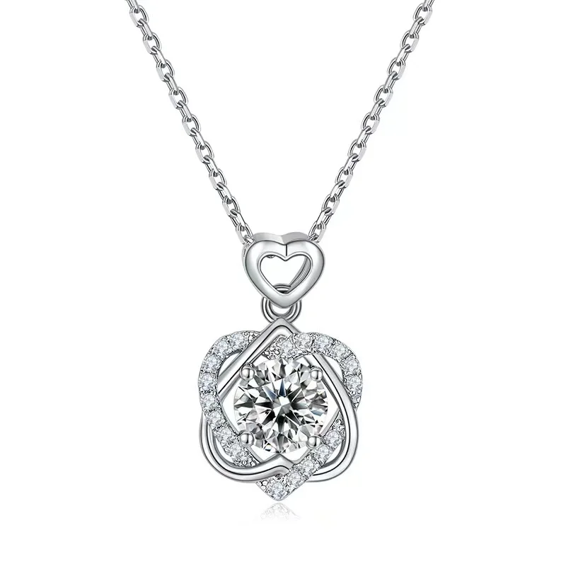 

Trendy 925 Sterling Silver 1ct D Color VVS1 Moissanite Heart Pendant Necklace for Women Plated White Gold Clavicle Necklaces