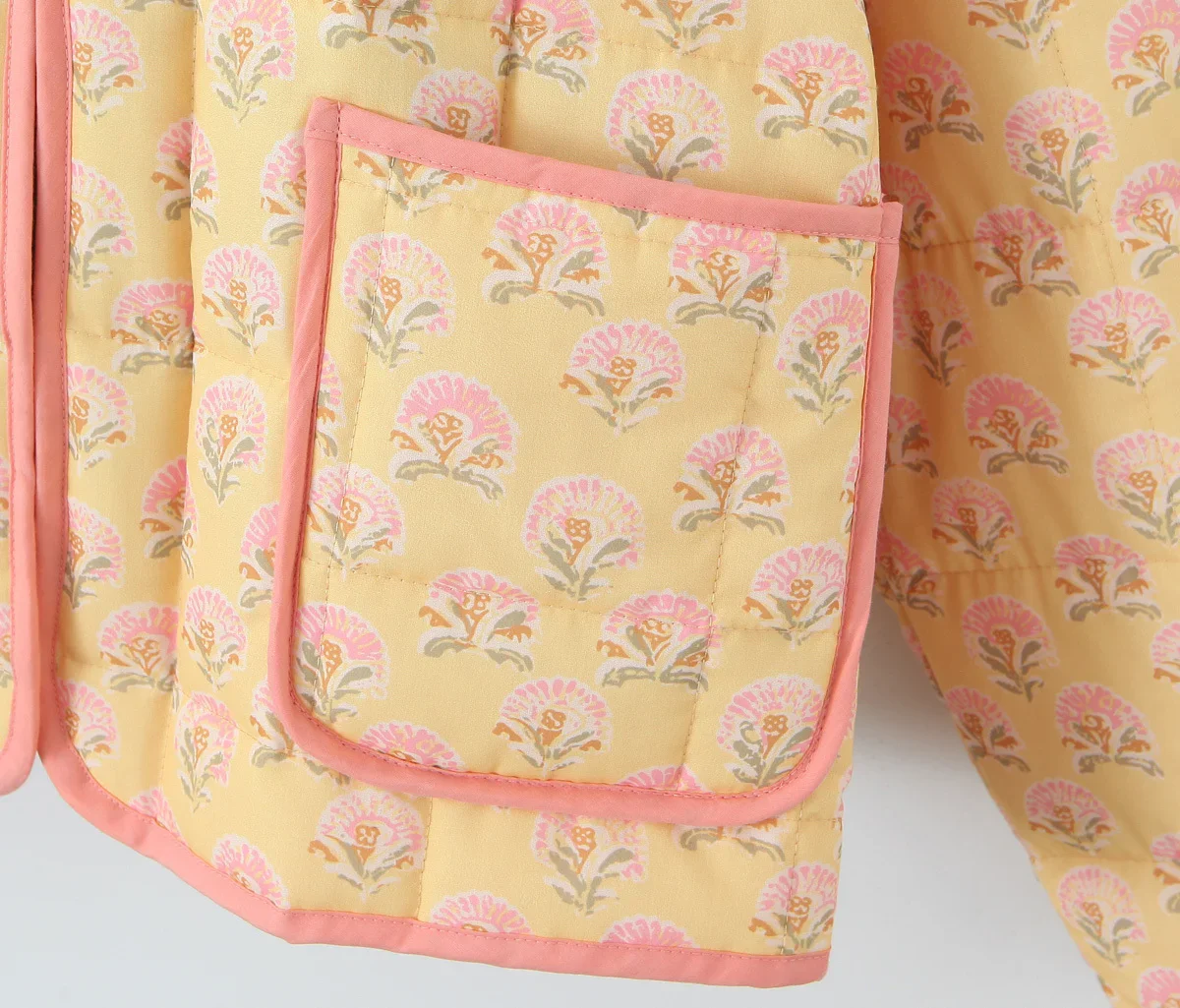 Dámská žlutá bunda, žlutá s růžovými květy, bundy pro ženy s dlouhým rukávem, zimní dámský kabát, teplá prošívaná bunda - náhled 5