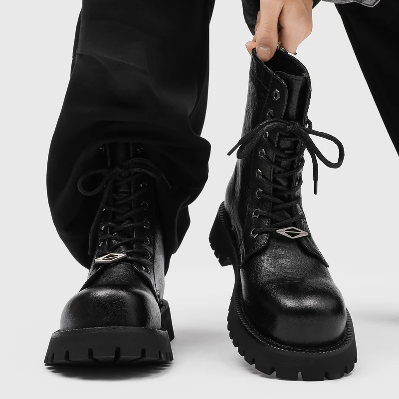 New Autumn Winter Men Thick Soled High Top Boots with Metal Decoration Pleated Texture Increased Anti Slip Trendy Boots