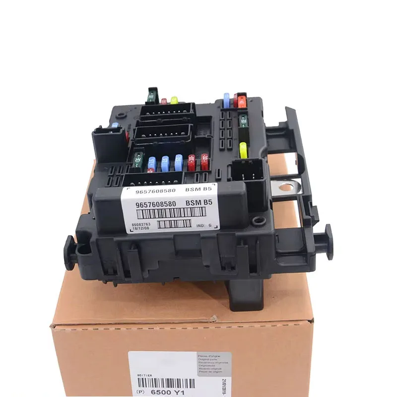 9657608580 6500Y1 BSM B5 For Peugeot 206Cabrio 307Cabrio 406Coupe 807 Citroen C3 C5 C8 Xsara Picasso New Fuse Box Assembly Relay