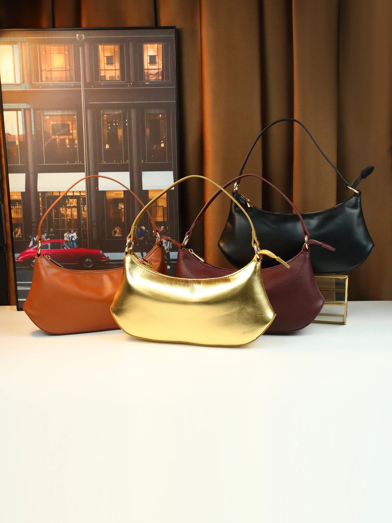 

Korean light luxury niche solid color shoulder bag women's versatile saddle bag