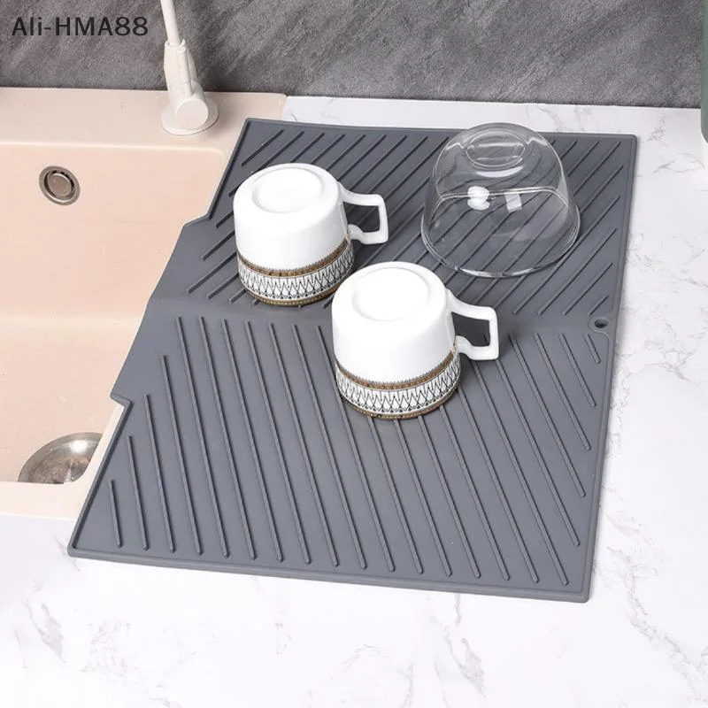 

2025 1Pc Kitchen Silicone Tableware Drain Pad Drying Mat Non-slip Drain Mats Anti-scald Kitchen Tool