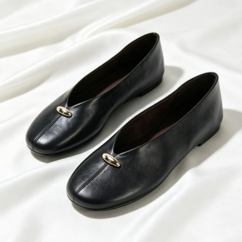 Leather Round Toe Women Ballet Flats Metal Decoration Soft Sole Casual Walking Shoes Light Comfortable Brand Mary Jane Shoes