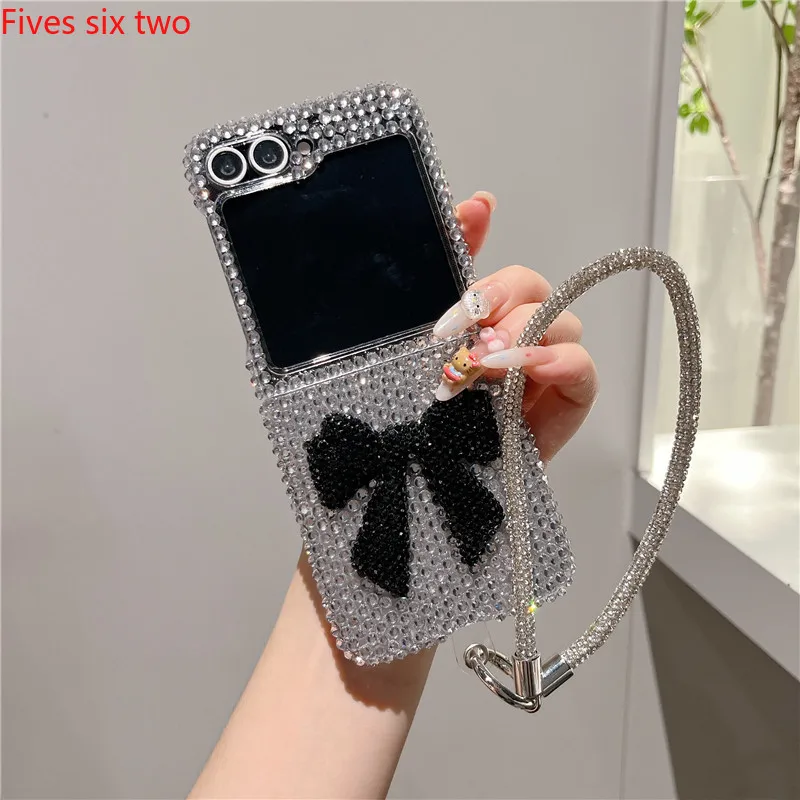 

Милый чехол для телефона с 3D бантом и кристаллами для Samsung Galaxy Z Flip 7 FE 6 5 4 3, роскошный прозрачный браслет со стразами, защитный чехол