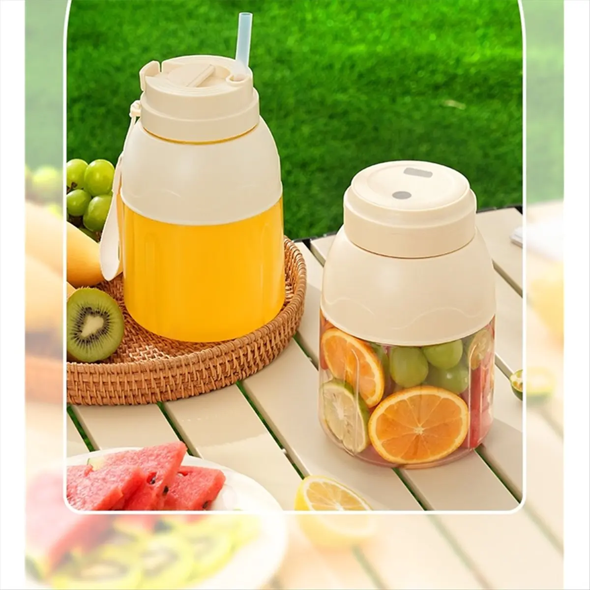 Juicer Cup for Making Milkshakes and Smoothies, Large Capacity with Straw Ton Cup Portable Cordless Juicer Crushed Ice