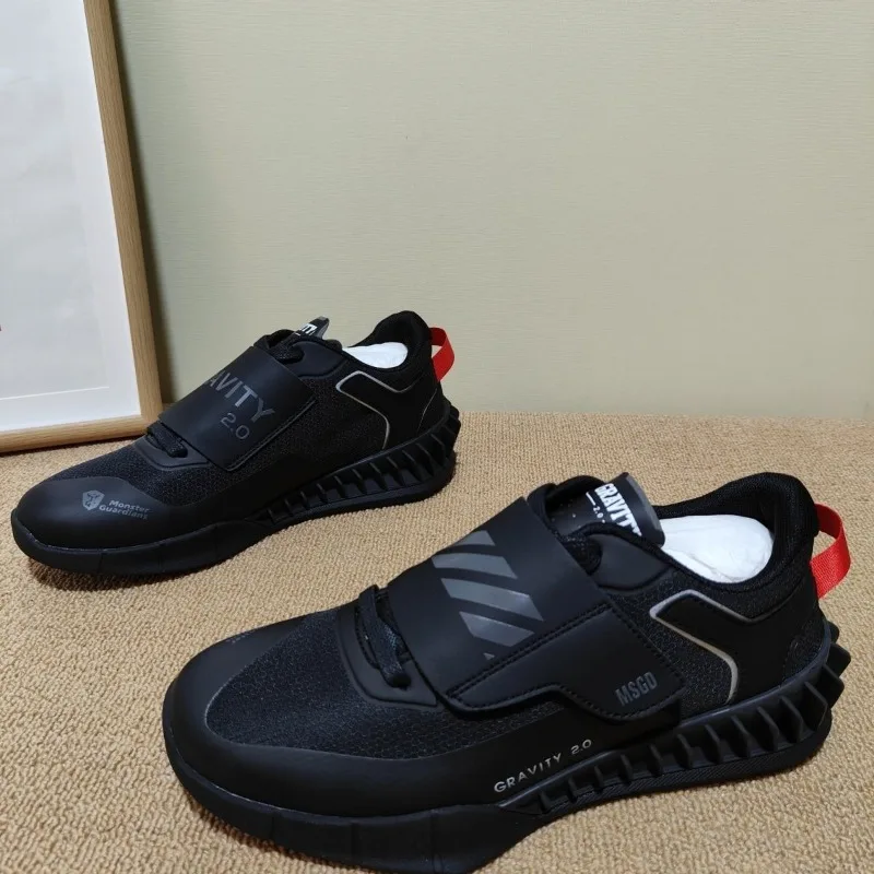 

Оригинальные мужские кроссовки для тяжелой атлетики 2026 года: износостойкие, для приседаний и становой тяги, нескользящие