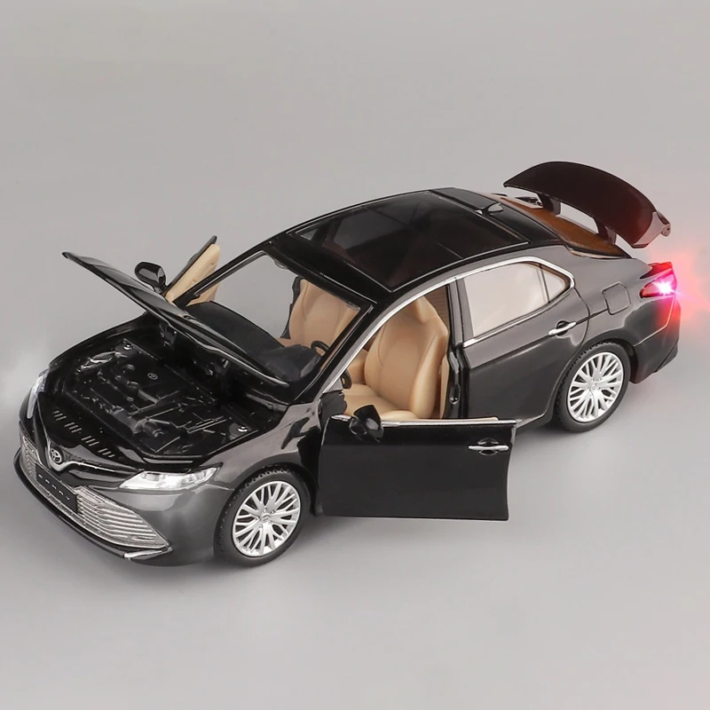 Chengzhen-Coche de juguete de aleación de Metal para niños, modelo TOYOTA Camry, escala 1:32, fundido a presión, colección de sonido y luz