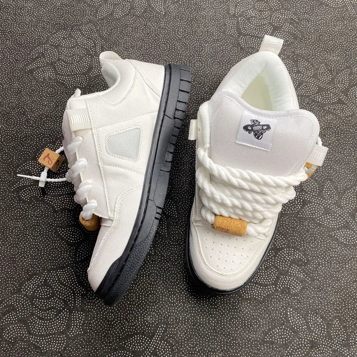 

Men's Casual Sports Shoes, Fashionable Thick Soled Skateboarding Shoes, Trendy and Comfortable Men's Shoes Suitable for Outdoor