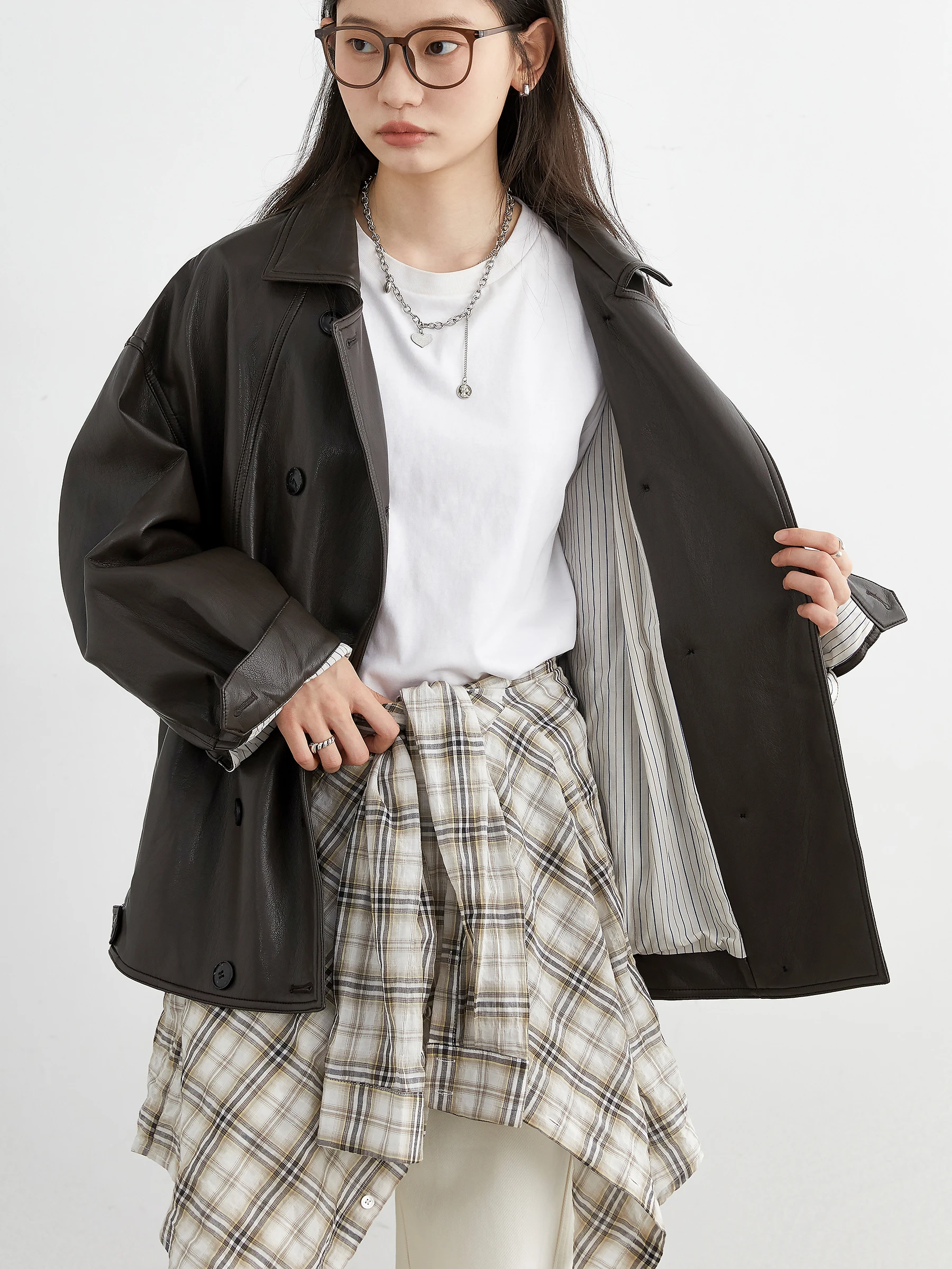 CHIC VEN レディース フェイクレザージャケット 新レトロ バイク風 ルーズ ダブルブレスト PU 女性用ジャケット 秋冬 2025 オーバーサイズ アウター