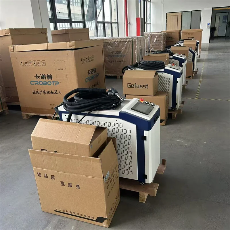 

Лазерный сварочный аппарат с водяным охлаждением 1500 Вт, новый, для сварки металла, с режимом непрерывной работы оптоволоконного лазера