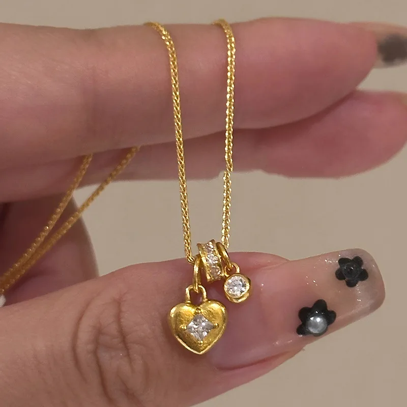 

New in cute and exquisite heart-shaped necklaces light luxury irregular pendants fashion collarbone chain wedding jewelry gift
