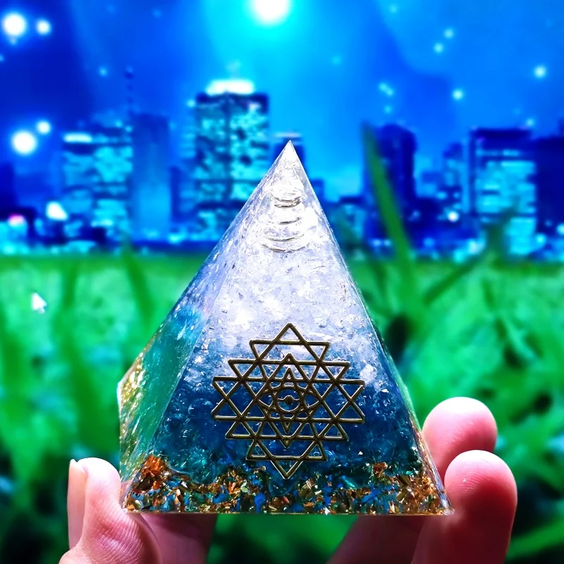 

Ogen Energy Crystal Ball Gravel Pyramid Home Crafts Resin Decorations Desktop Decoration Dream Come True