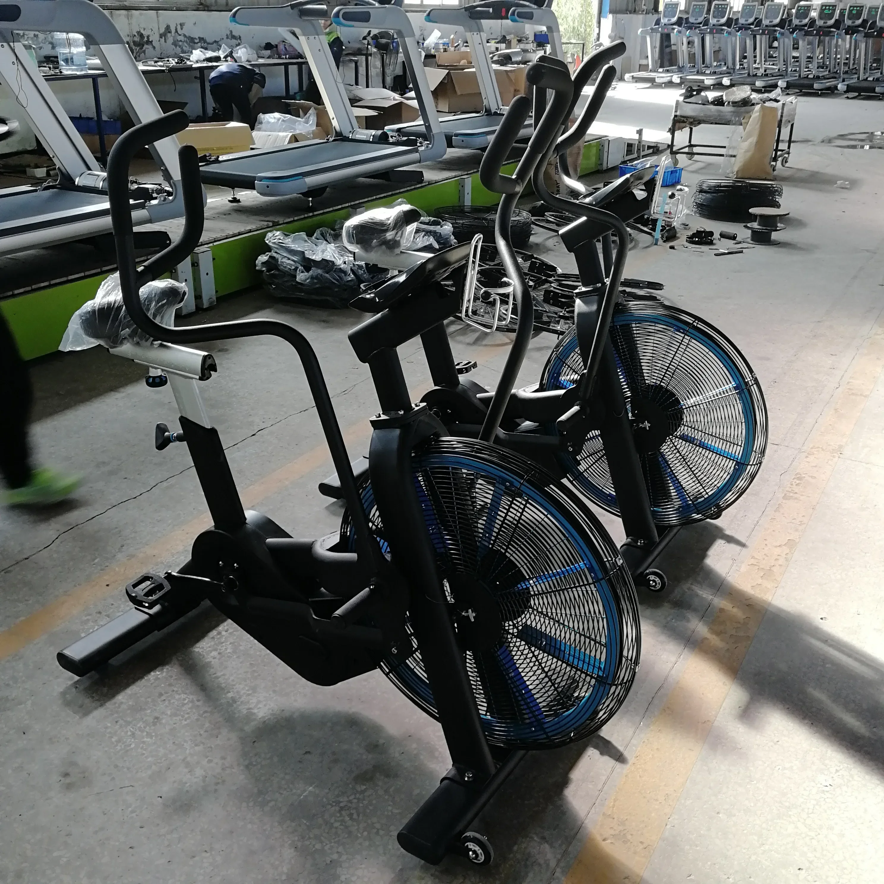 Fitness Fabrikant Thuis Commerciële Cardio Machine Luchtweerstand Fiets Fitness Apparatuur Sportmachine Air Bike Gym