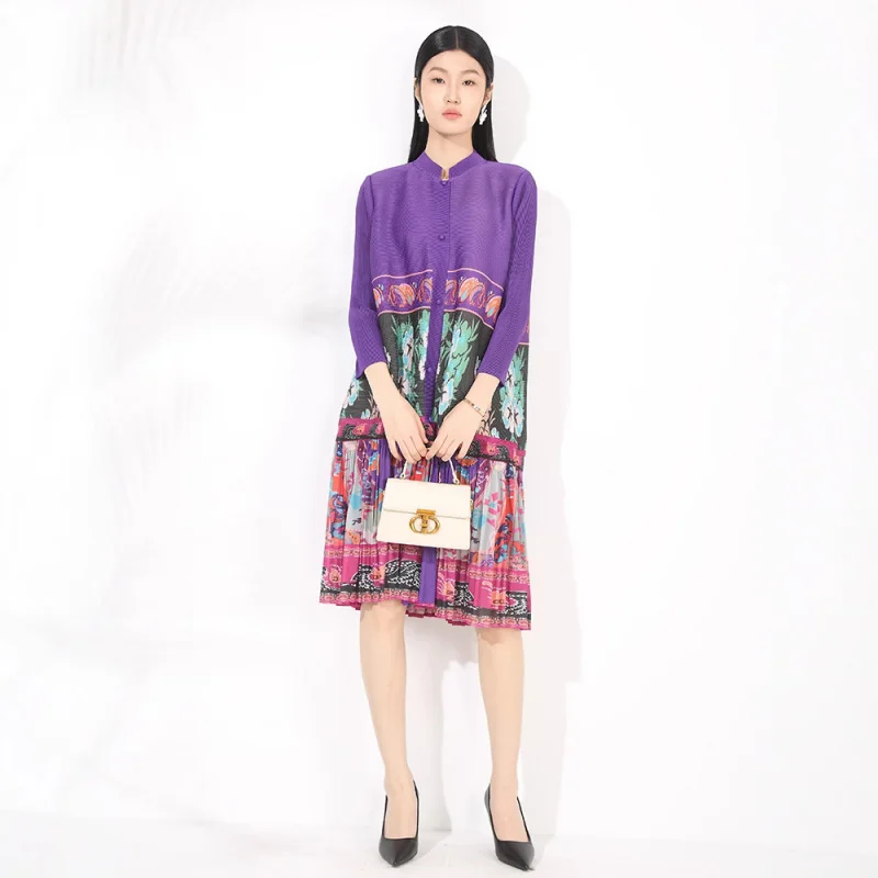 

MIYAKE New knee length retro printed casual loose oversized round neck pullover stand up collar breasted women's dress[20252075]