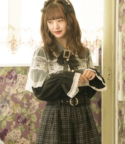 Bla Long Sve Cappotto in pizzo irt Colore dimagrante Fastn Colletto in fibra di poliestere Dettaglio bottoni Lunghezza regolare Colore puro