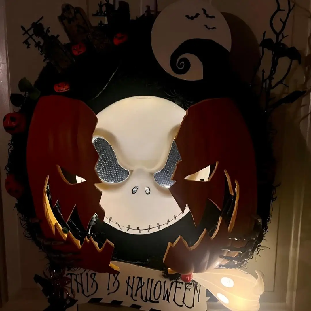 Magical and Mystical Halloween Pumpkin Wreath - Unisex Halloween-Themed Pattern for Boys, Girls, Men & Women