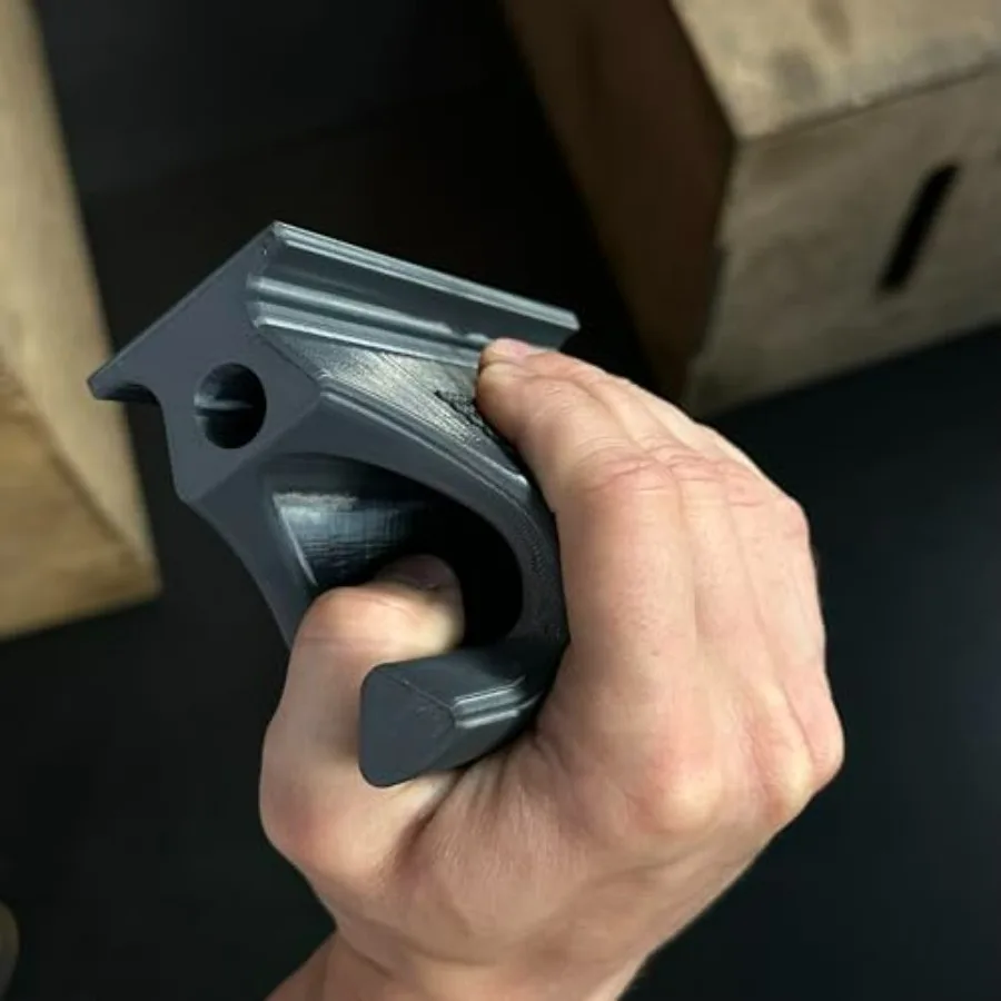 مجموعة مقبض مصارعة الذراع مكونة من 3 مدرب قوة قبضة مع حامل معدني و3 ملحقات لساعد المعصم المستهدف وشارع الأصابع #5