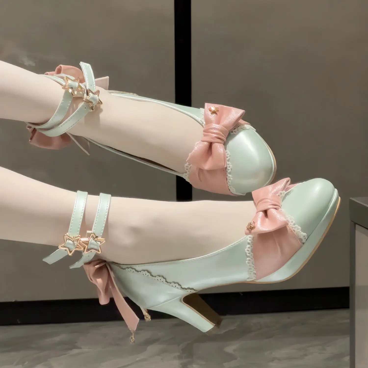 Japanese Original Pointed Waterproof Table High Heels Ancient Lolita Bow High Heels Showa Sweet Elegant Lo Shoes for Women