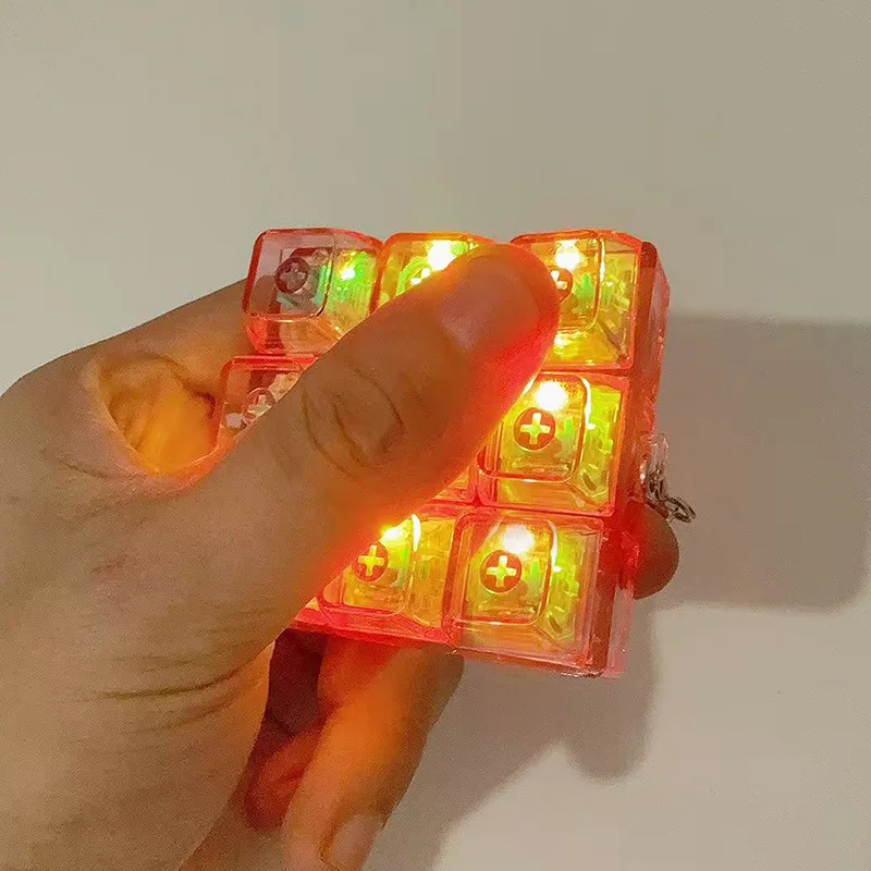 Chaveiro Testador de Switches Multicolorido Transparente com 9 Posições, Mini Teclado Mecânico Portátil para Teste de Eixo, Gadget com Mola Metálica