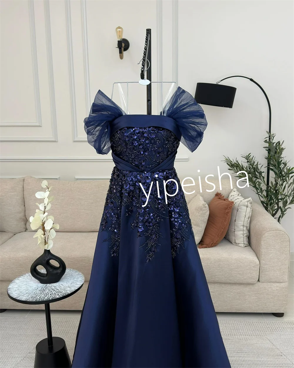 Moda personalizzata Jersey Piega Perline Paillettes A-line Abiti longuette con spalle scoperte Prom Stile cinese di alta qualità Elegante