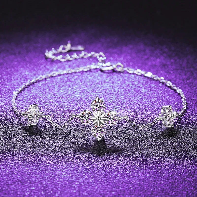 S925 Silver White Gold Plated 1CT D Color Moissanite Four-Pointed Star Bracelet for Women, Exquisite Jewelry.
