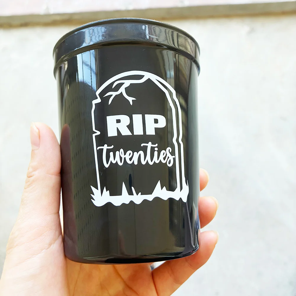 12 قطعة Rip to My 20s أكواب سميكة 16 أوقية 30th عيد ميلاد أسود من البلاستيك بهلوان ملعب أكواب مزق عشرينيات 20s لوازم حفلات أعياد الميلاد #4