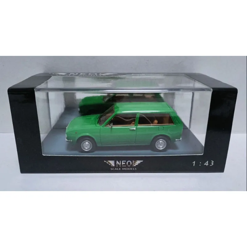 Neo 1:43 Scale Alfa Romeo Touring Resin Car Model Collection Ornaments