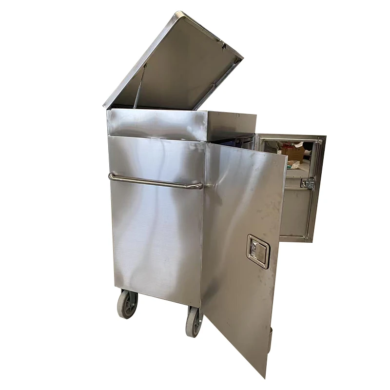 

Equestrian Supplies Mobile Stable Saddle Storage Box Harness Training and Display Equipment Practical Metal Manufacturing