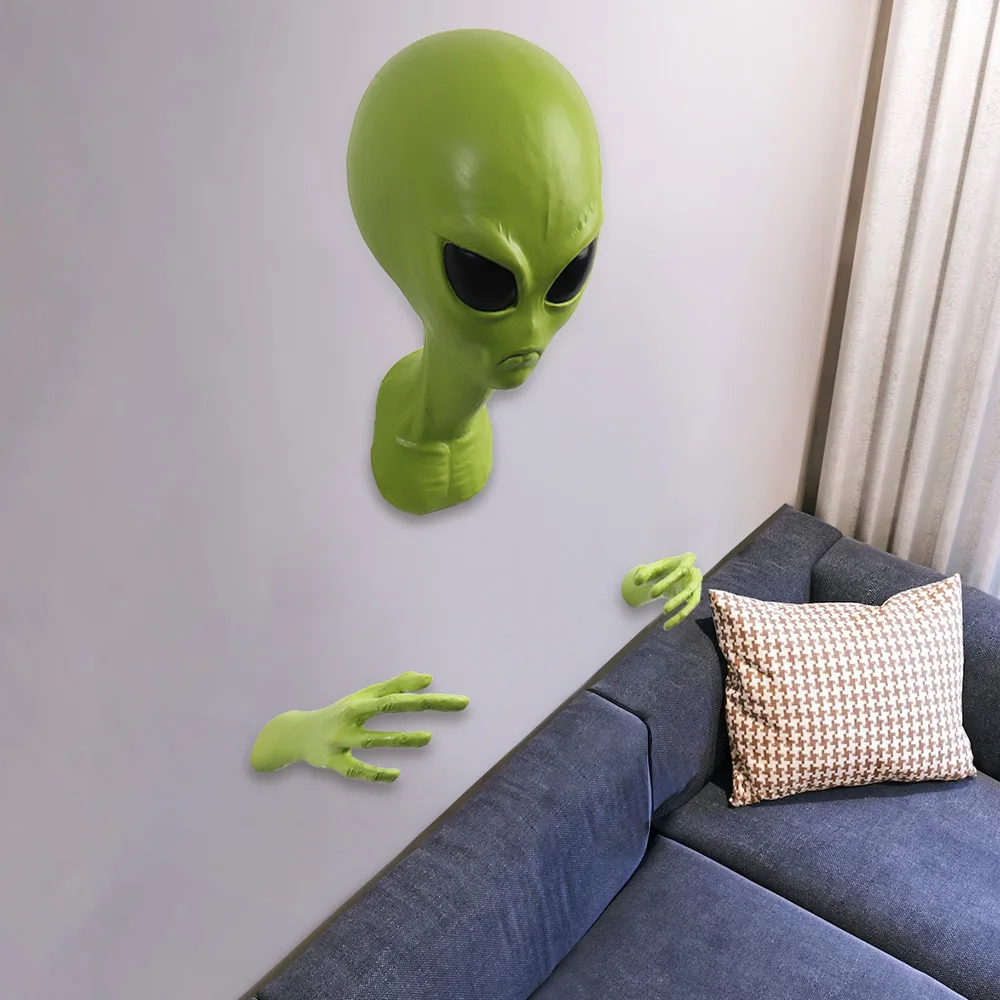 Green Alien Ufo Visitor 51 Area Extraterrestrial Organism Monster Study Living Room Wall Hanging Ornament Sci-fi Lover's Gift