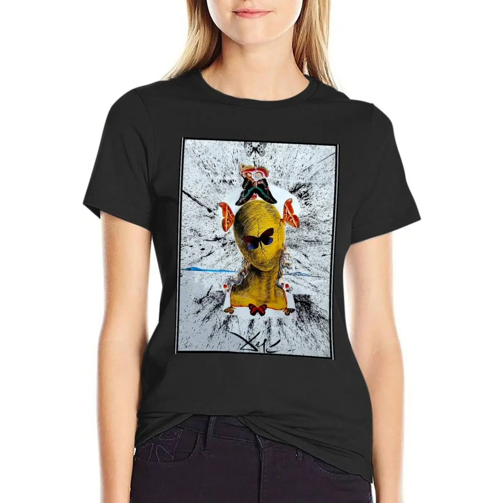 

Vintage Surreal Abstract Mannequin with Butterfies Print T-Shirt shirts graphic tees female oversized T-shirts for Women