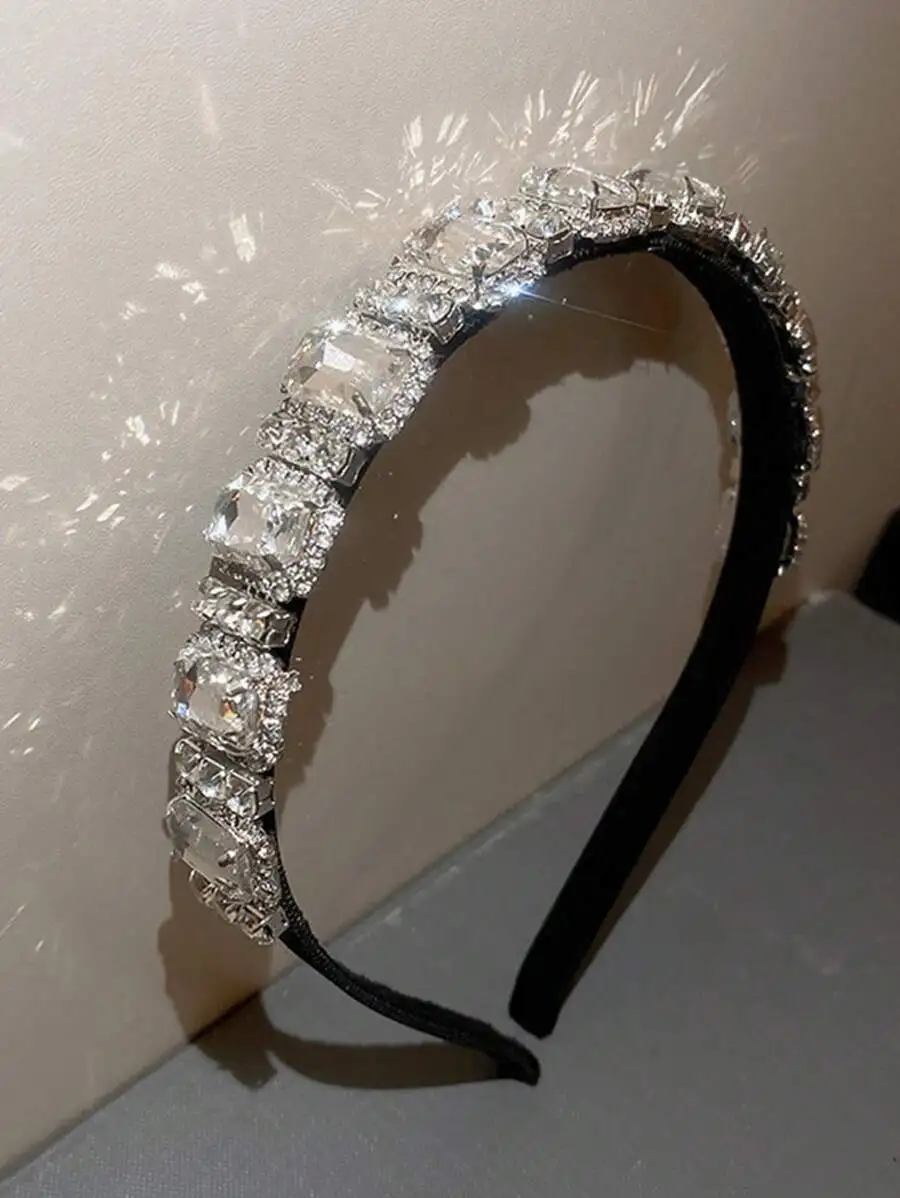

Premium Square Crystal-Adorned Hair Hoop For Women—Versatile Headband For Bridal, Parties, Daily Use, And All-Season Gifting