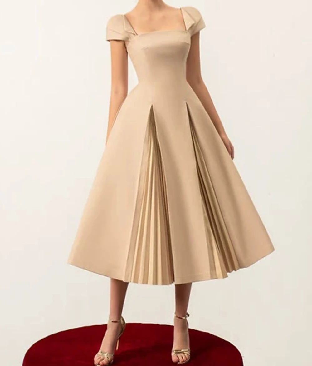 Neu eingetroffenes Nischendesign-Kleid mit großem, quadratischem Ausschnitt und großem Swing-Rock, eleganter und vielseitiger Rock-GZXX1161