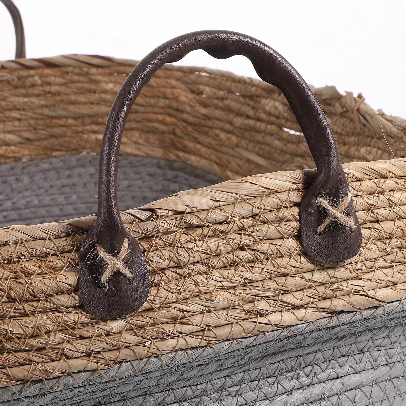 

1Pcs Hand-Woven Wicker Storage Basket Natural Rattan Fiber Desktop Sundries Container Durable Handle Color Random