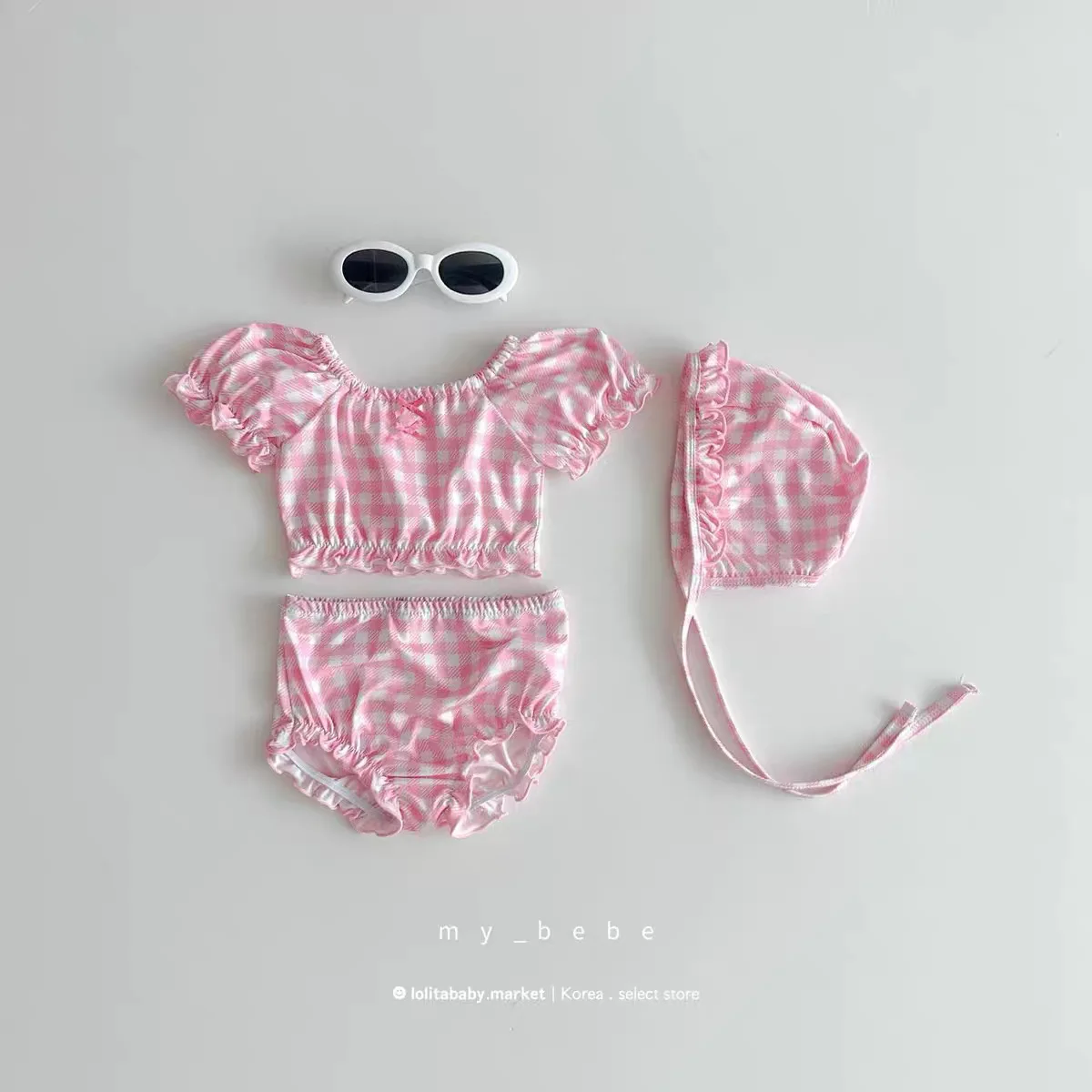 Korean Children Clothing New 2026 Spring Summer New Girls Cute Short Sleeved Split Swimsuit with Swim Caps