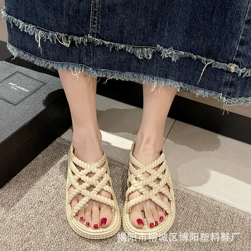 2024 Summer Thick Sole Popular Outerwear Versatile One Word Strap Flat Sandals Little Fairy Popular Pinecake Beach