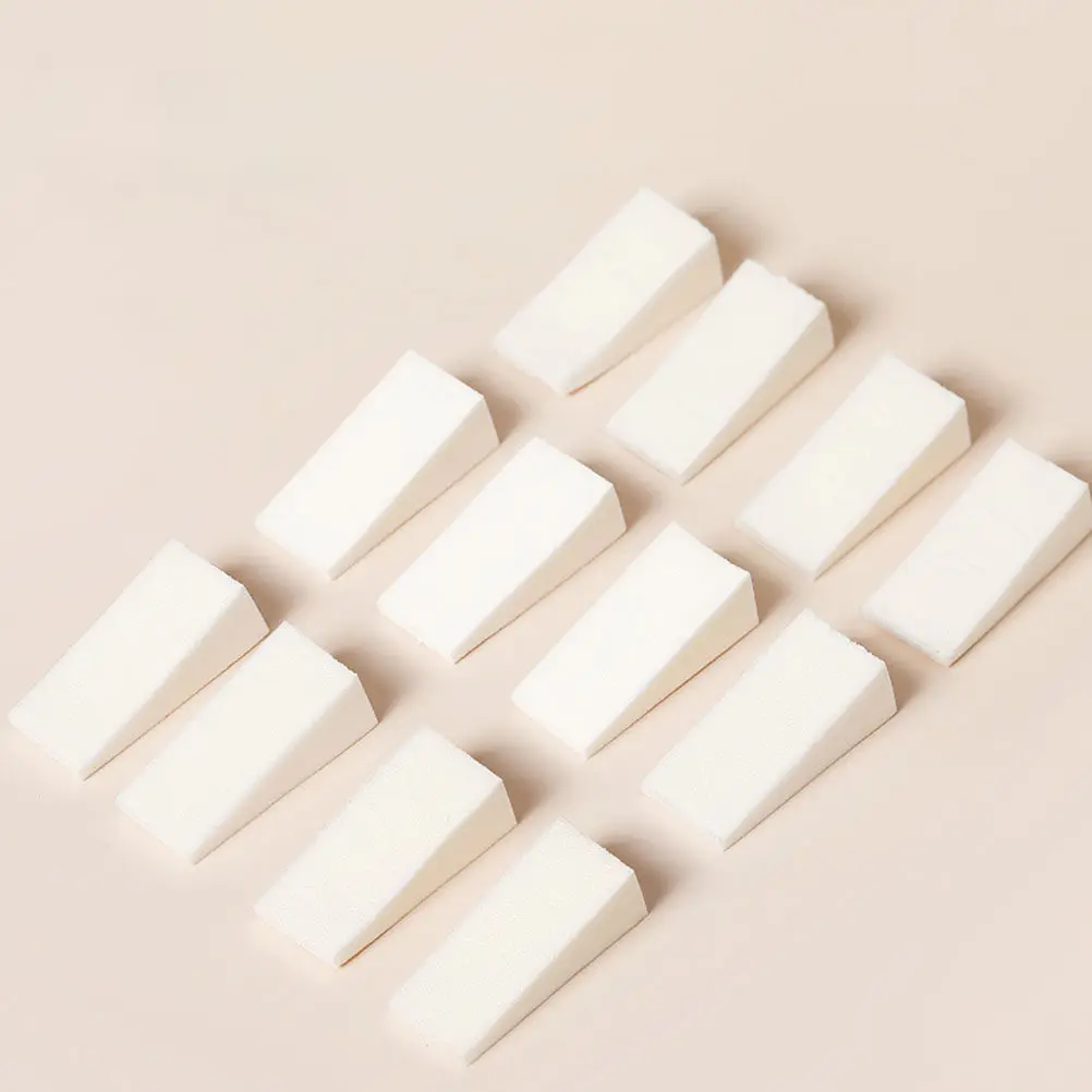 

30 шт. треугольных губчатых тампонов для маникюра, мягких, для градиентного окрашивания и нанесения узоров на ногти