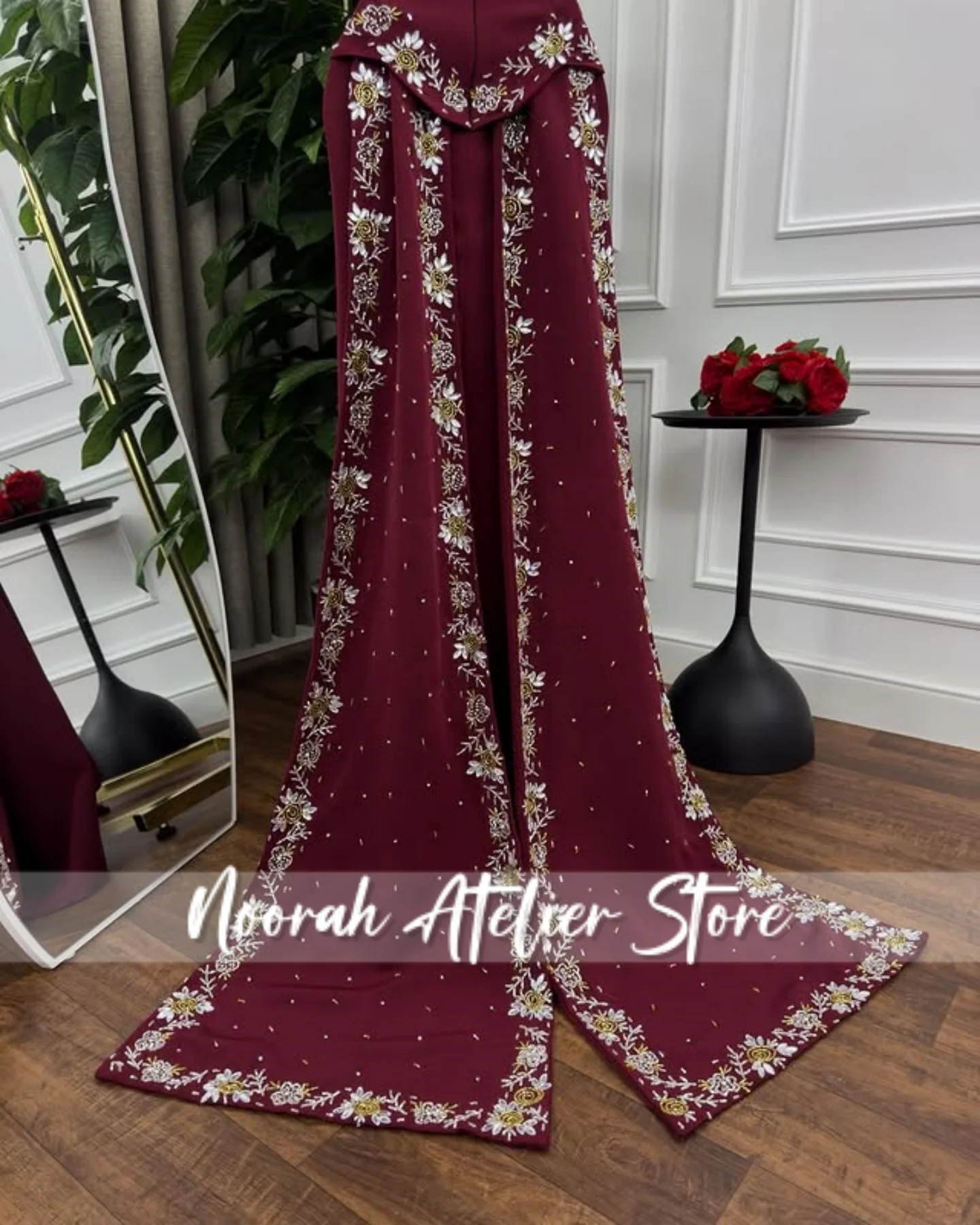 Maßgeschneiderte burgunderrote trägerlose Dubai-Abendkleider 2025, Applikationen, Brautkleider, Abschlussballkleid, فسات Mustaة Formelle Kleidung