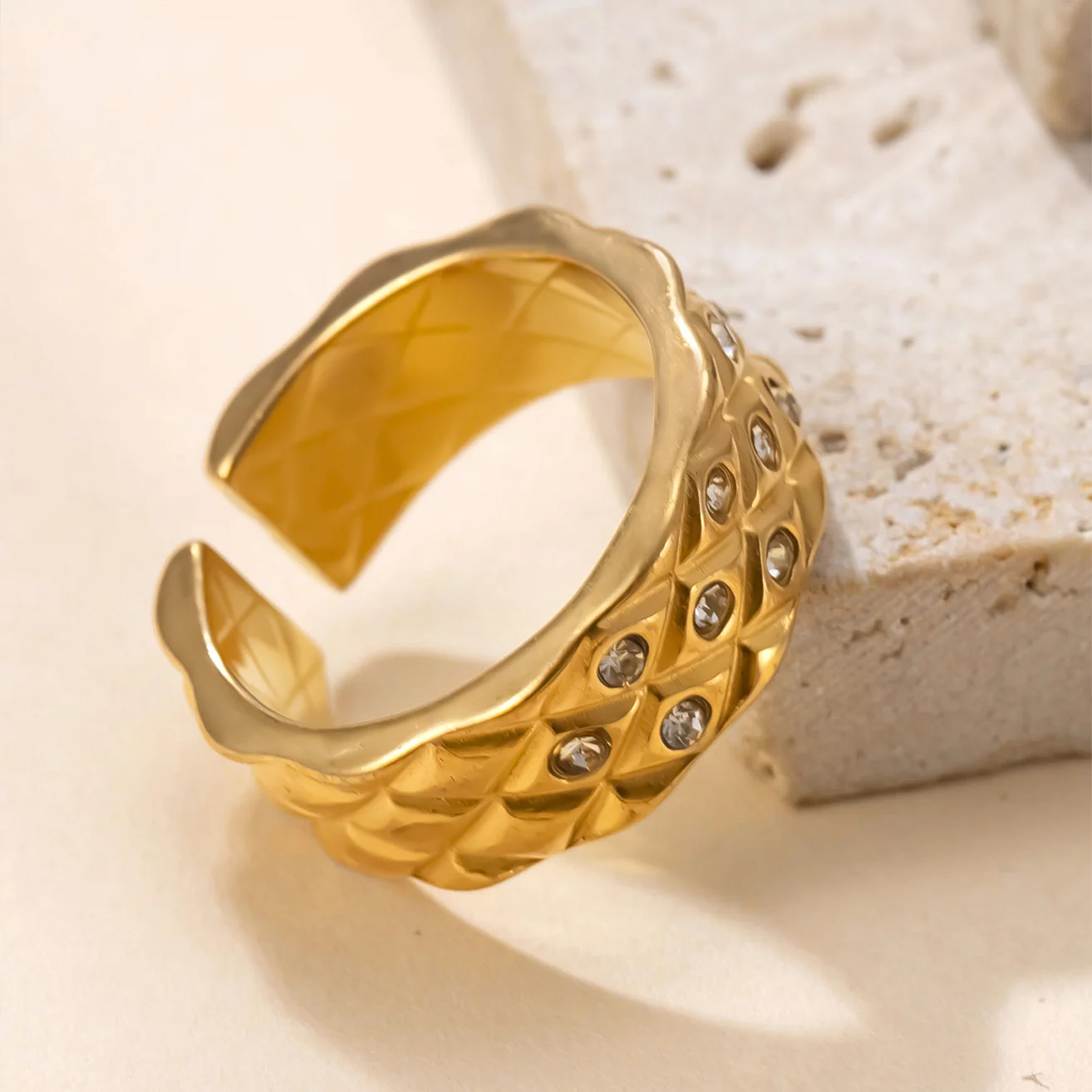 اللون الذهبي تألق مكعب زركونيا خمر عين الله المنحوتة البنصر للنساء الفاخرة الزفاف الفرقة هدية مجوهرات