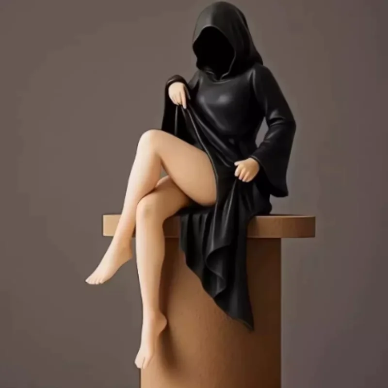 Gothic Black Robed Queen Sculpture - Mystical Halloween Figure Statue, Elegant Bookshelf Centerpiece & Home Decor