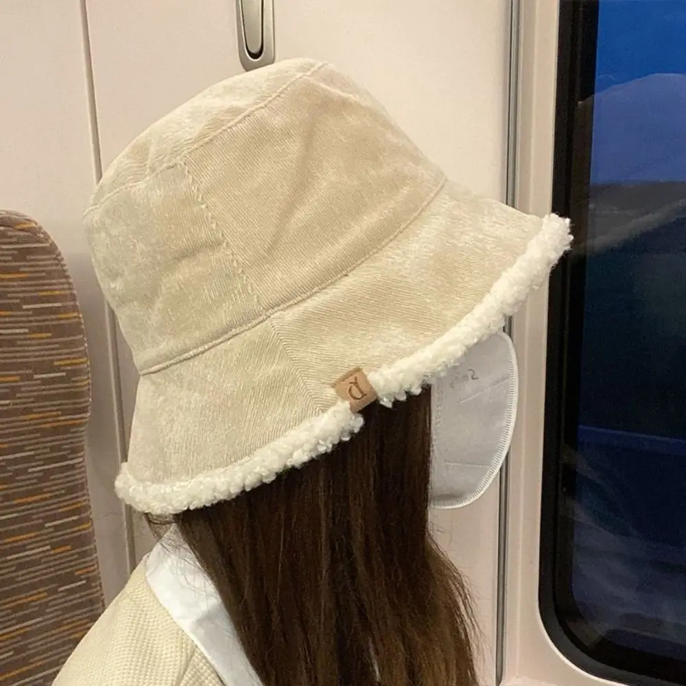 عارضة صوف الضأن قبعة بحافة بسيطة مزدوجة الوجهين ارتداء القبعات الإناث الشتاء رشاقته الدافئة الشتاء لون نقي قبعات دافئة #4