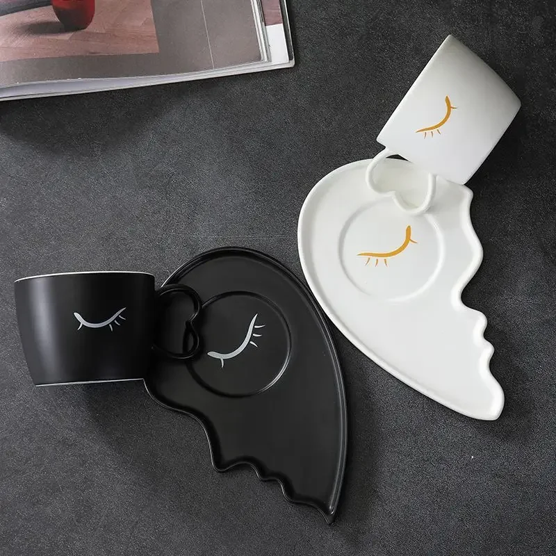 High-grade Minimalist Ceramic Coffee Mug Set Light Luxury Retro Milk Tea Cup Exquisite Black White Couple Matching Cups Gift