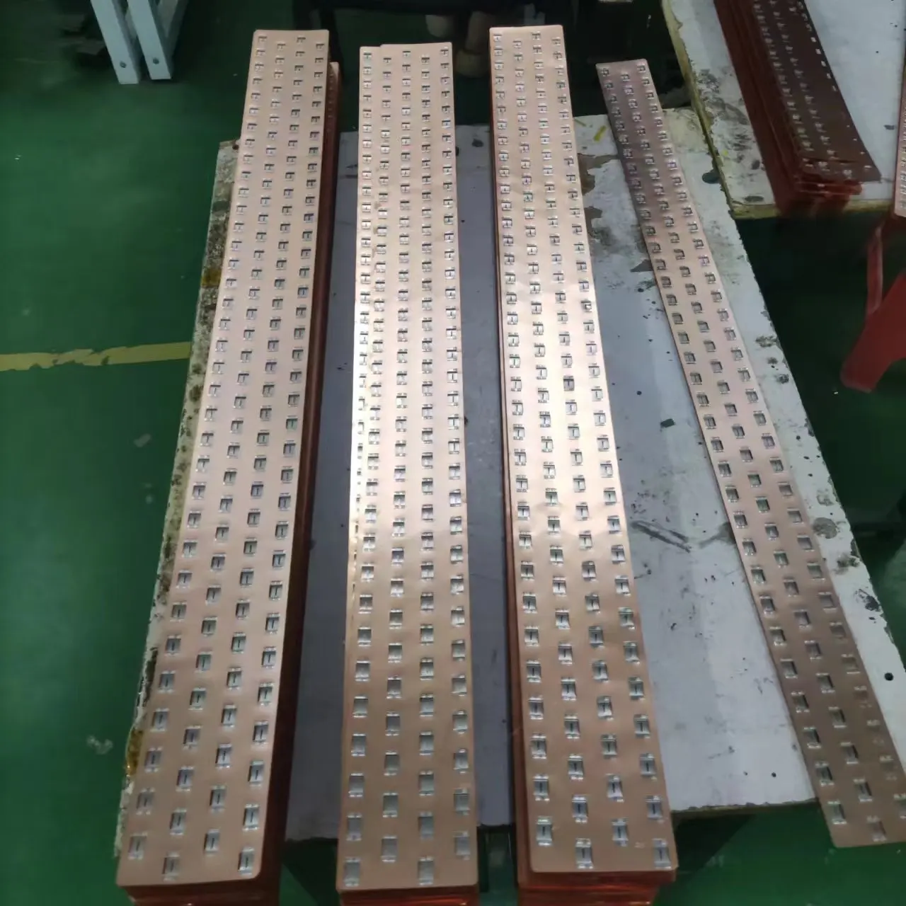 21700-3P Battery Connector Good Price 18650 26650 Copper Nickel Composition Sheet Copper Nickel Busbar Can Be Customized 2PCS