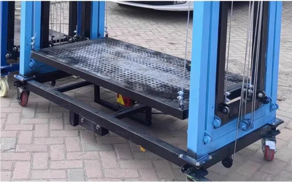 Folding steel mobile lifting platform electric scaffolding with remote control, lifting height 2 to 12 meters