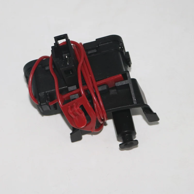 Actuador de bloqueo de tapa de puerta de tanque de combustible, Motor para VW Golf Cabriolet TAI Touareg Leon SKODA Fabia Octavia Slavia IND 7P0 810 773 F