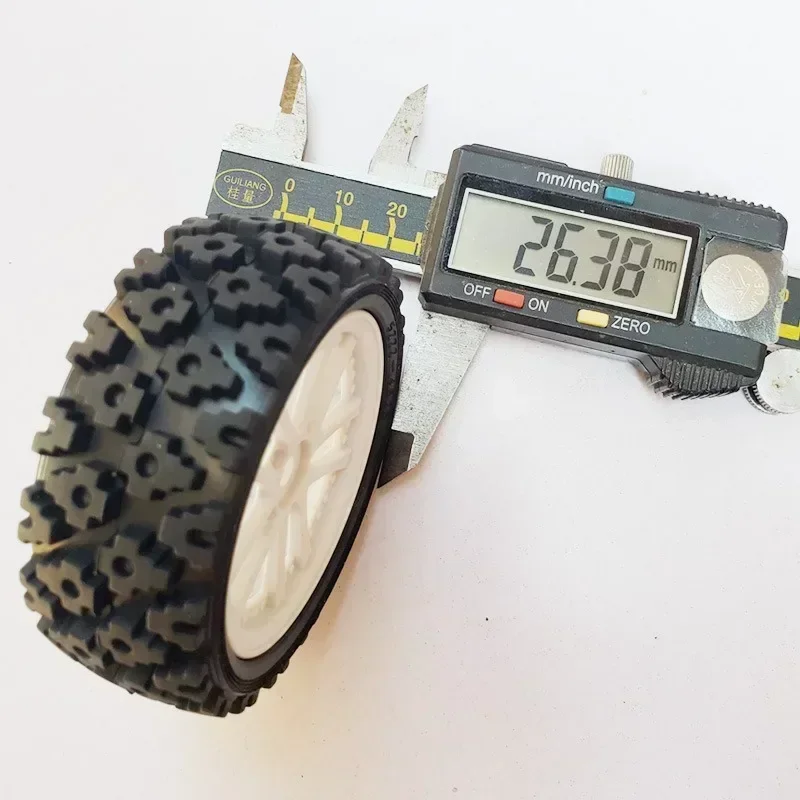 4個 70mm 1/10 RCオフロードバギーカー用ラバータイヤ ホイールタイヤ フロント タミヤ TT01 TT02 XV01 LC RACING PTG-2 HSP HPI用